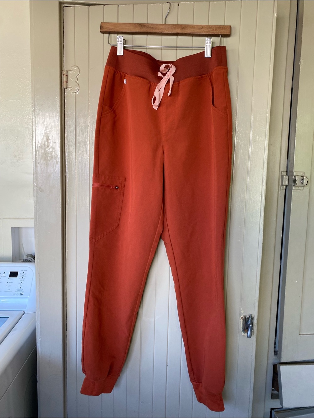 FIGS High waisted Zamora scrub pants size S - Auburn